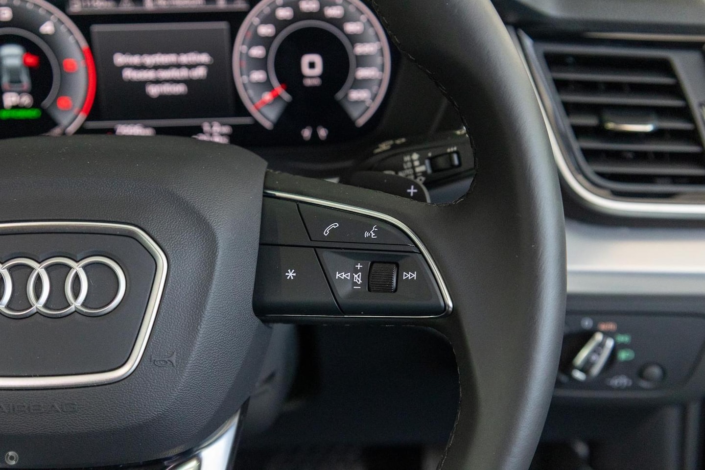 Image about Audi Q5 Sportback 40 TDI quattro S tronic