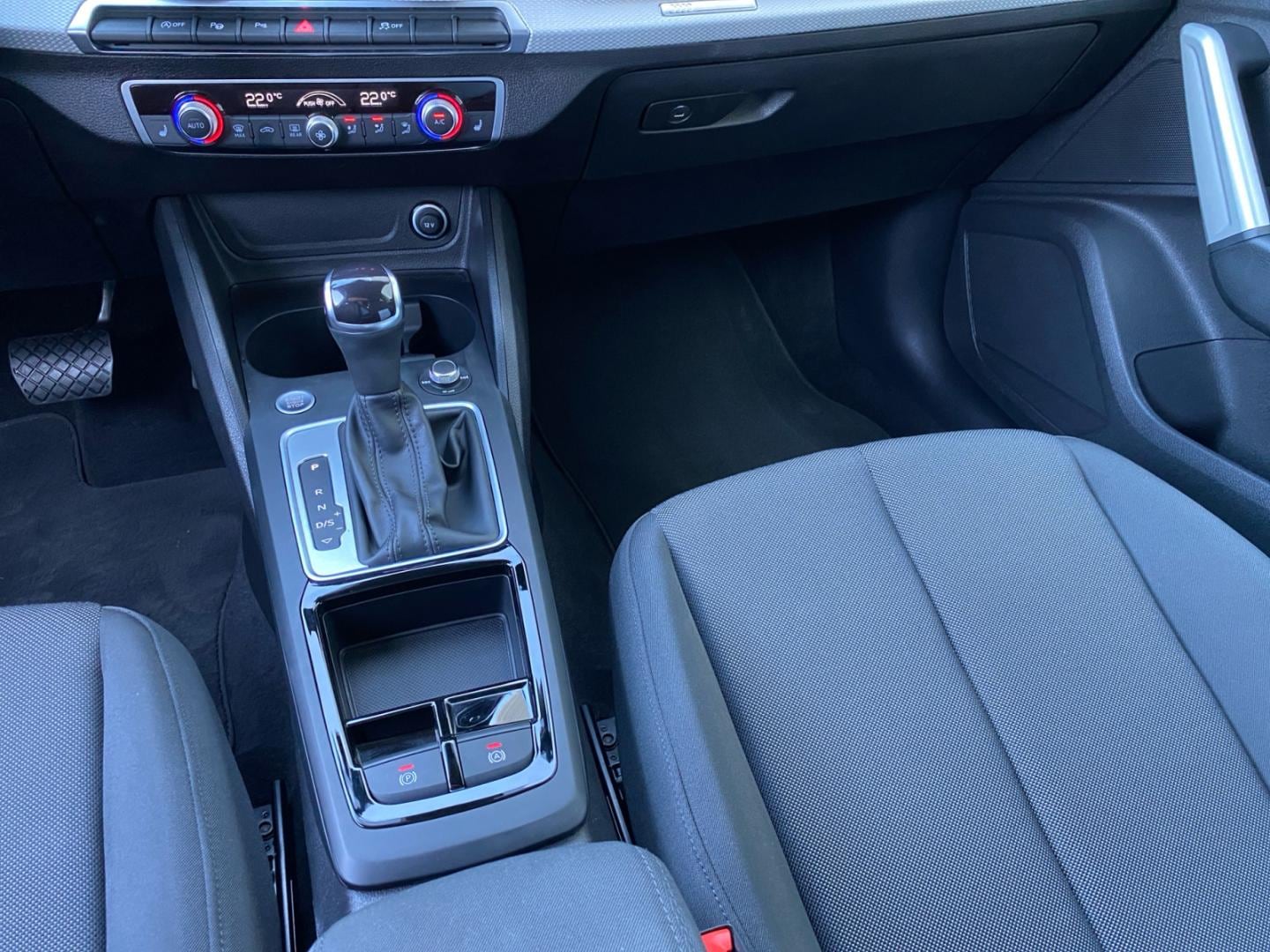 Bild über Audi Q2 advanced 35 TFSI S tronic - für weitere Informationen kontaktieren Sie den Audi Partner