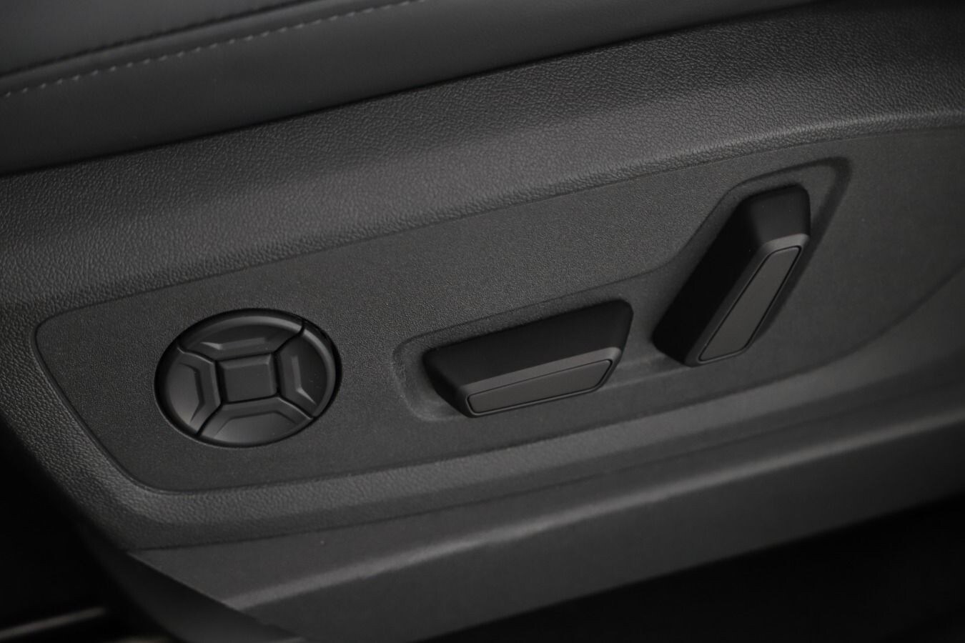 Image about Audi Q8 Sportback e-tron S line 55 e-tron quattro