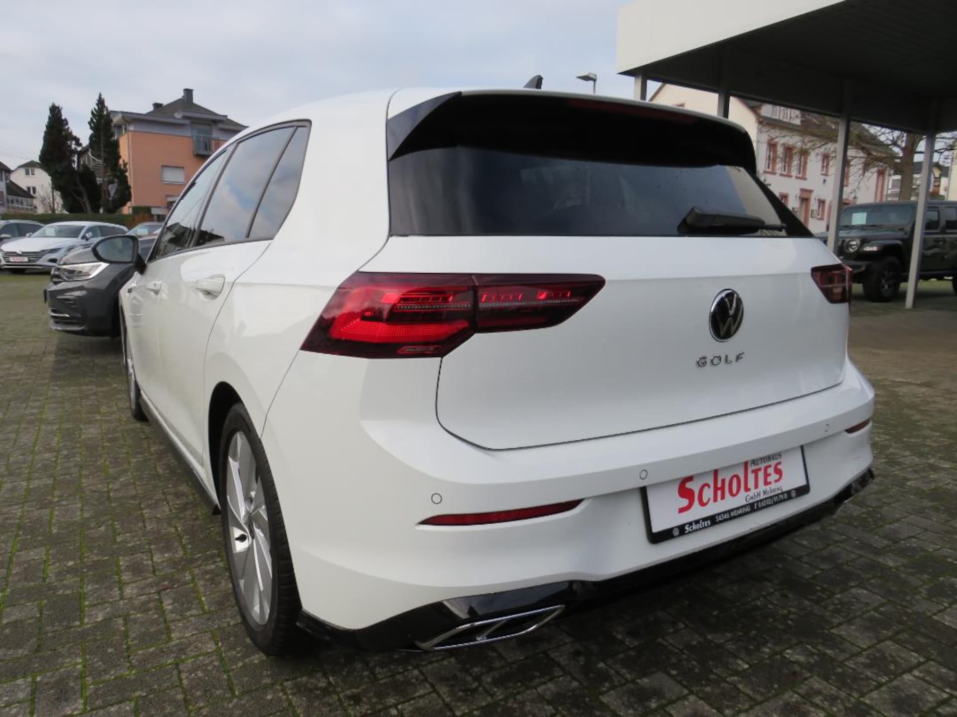 Volkswagen Golf R-Line