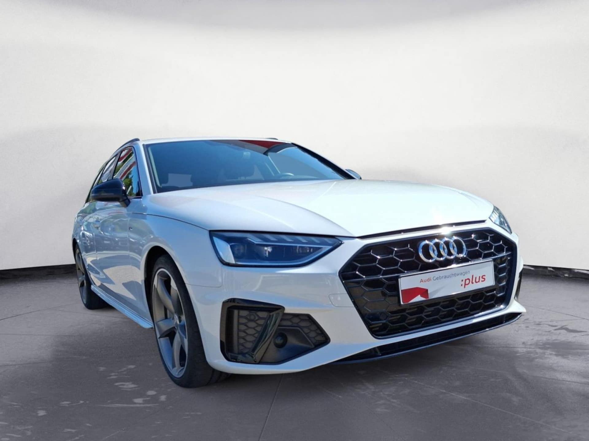 Audi A4 Avant S line