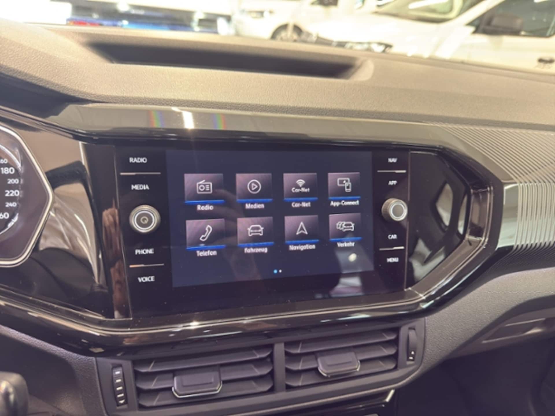 Volkswagen T-Cross Style