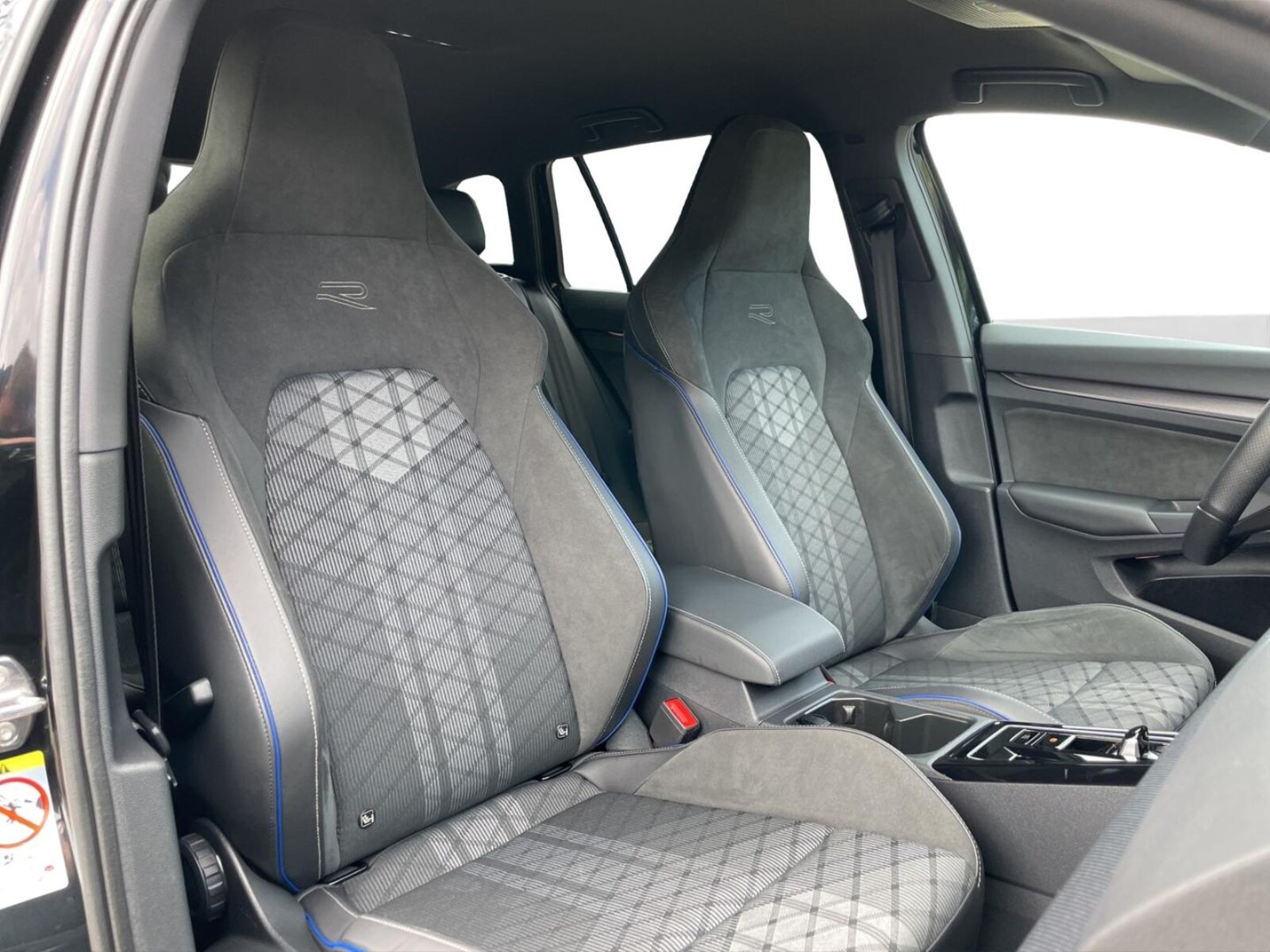 Volkswagen Golf Variant – Bild 17