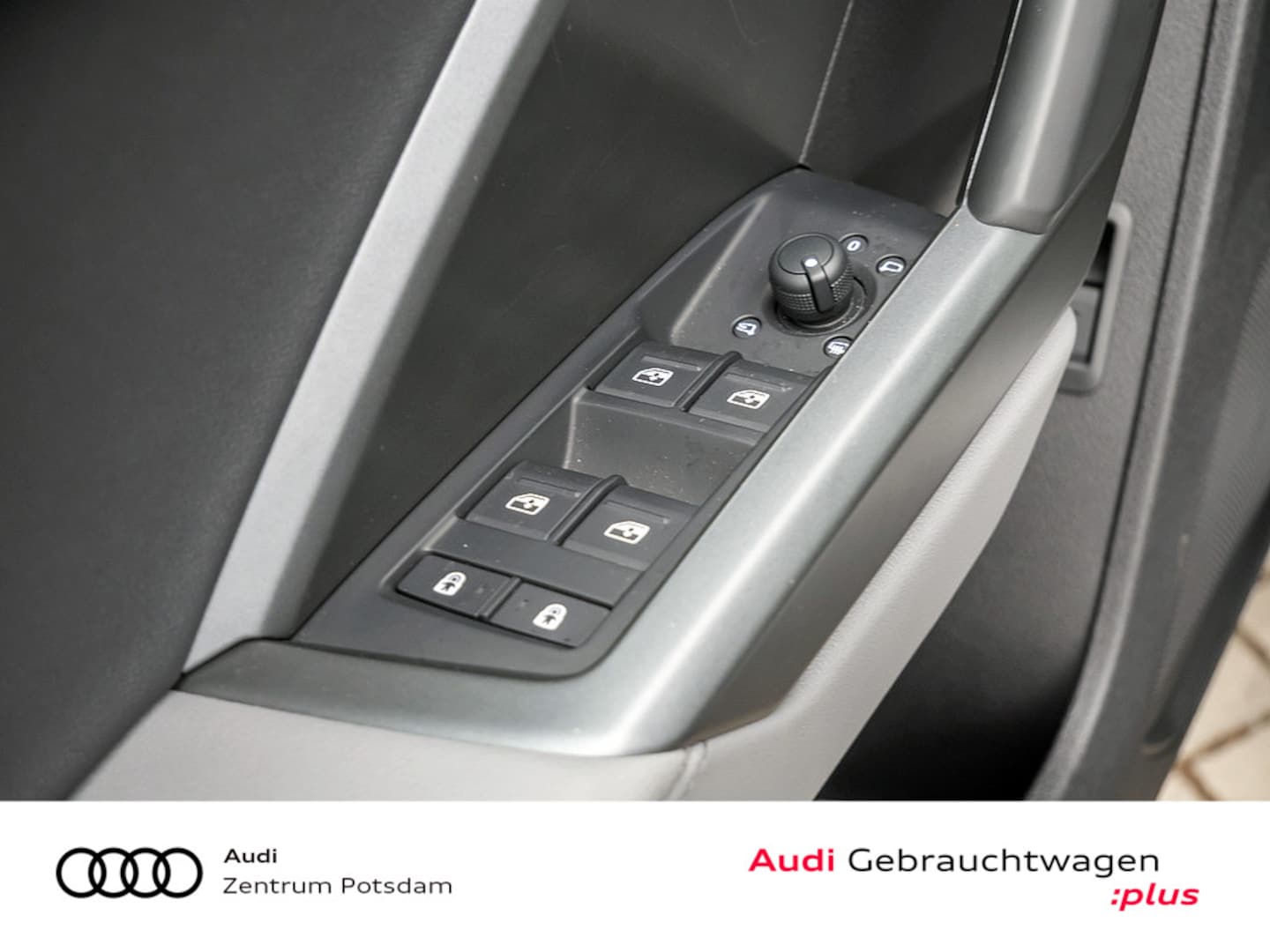 Bild über Audi Q3 35 TFSI S tronic - für weitere Informationen kontaktieren Sie den Audi Partner
