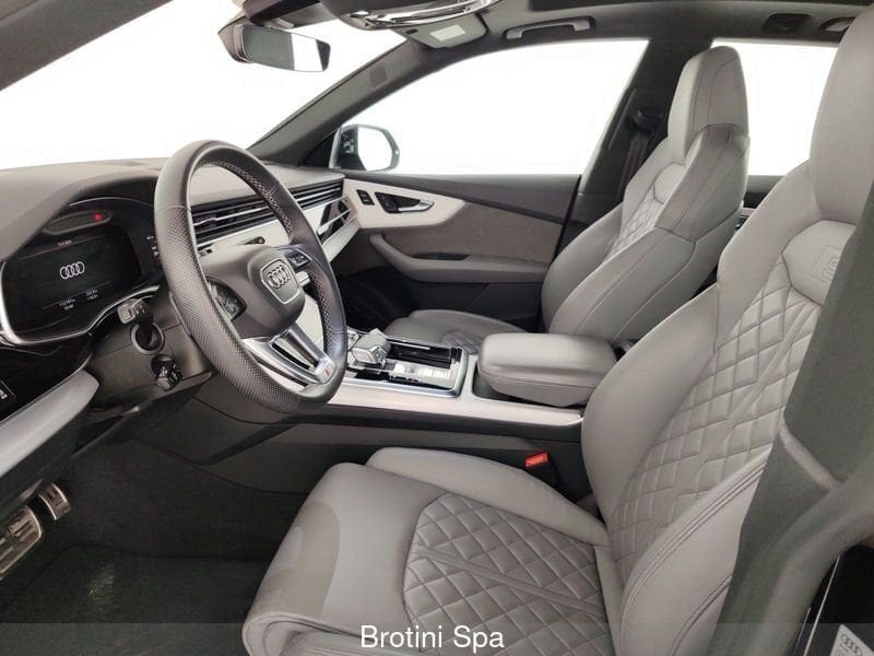 Image about Audi SQ8 SQ8 sport attitude TDI 320 kW (435 PS) tiptronic