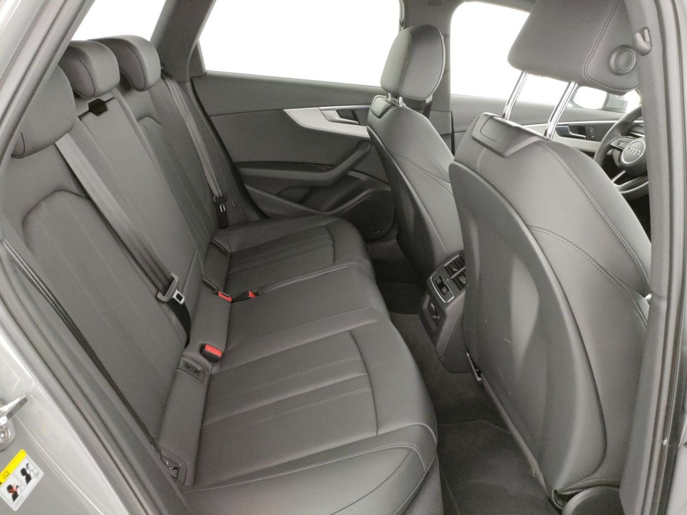 Immagine di Audi A4 allroad quattro 40 TDI 150 kW (204 CV) S tronic - Vista: for more details contact your dealer