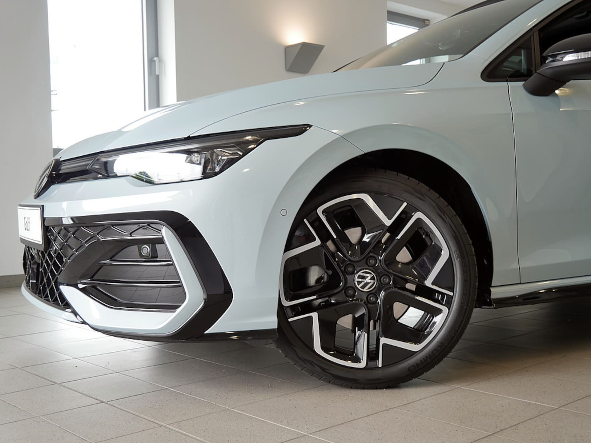 Volkswagen Golf R-Line