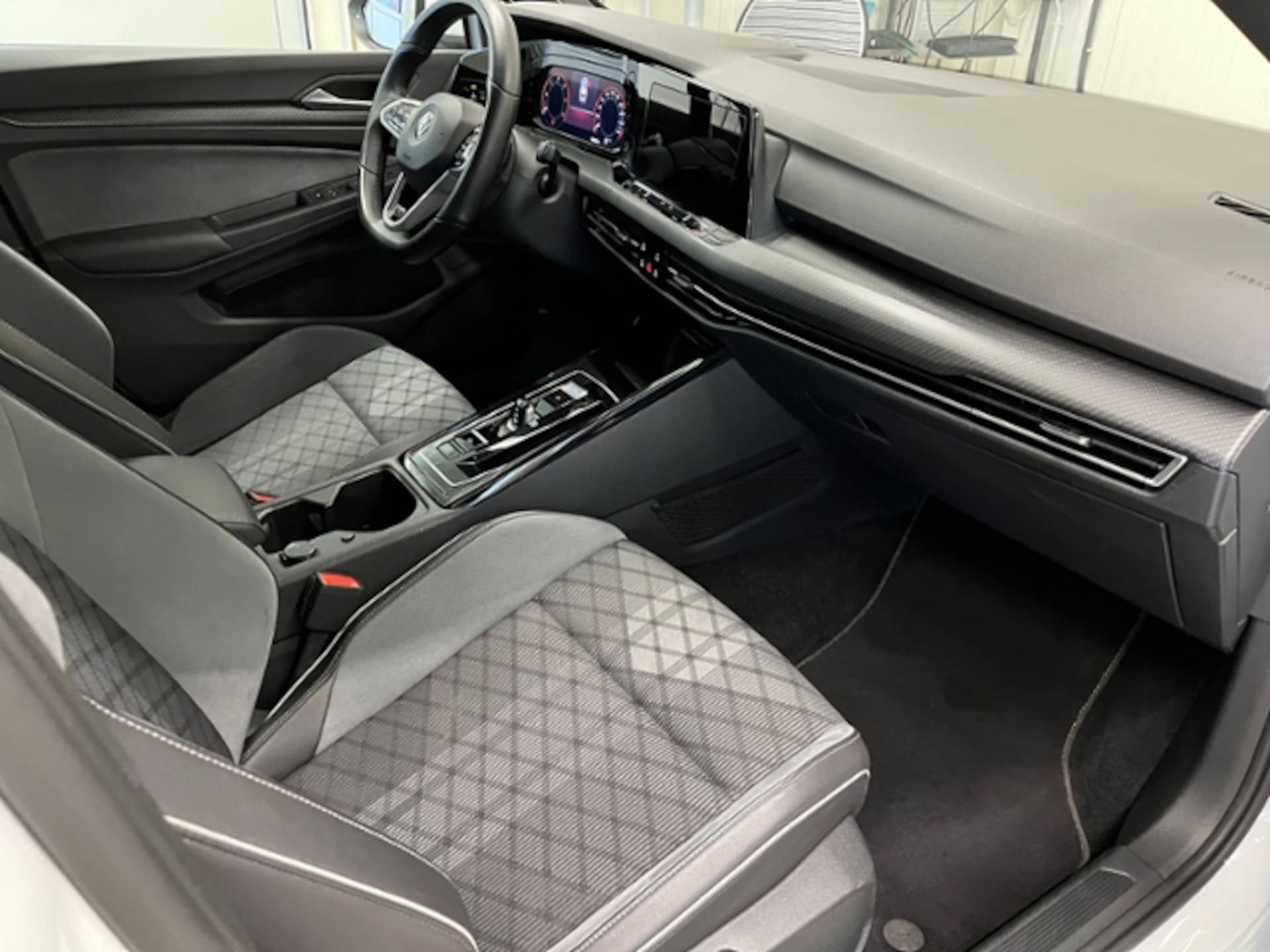 Volkswagen Golf Variant R-Line