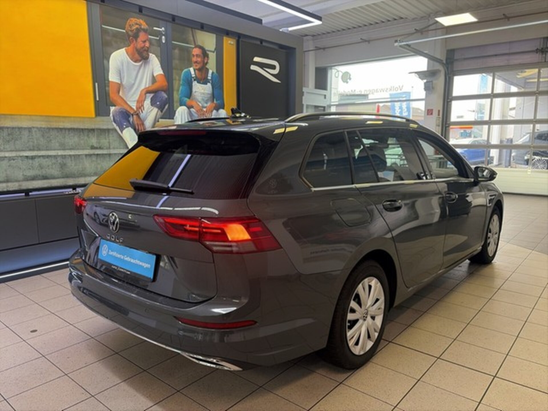 Volkswagen Golf Variant Style