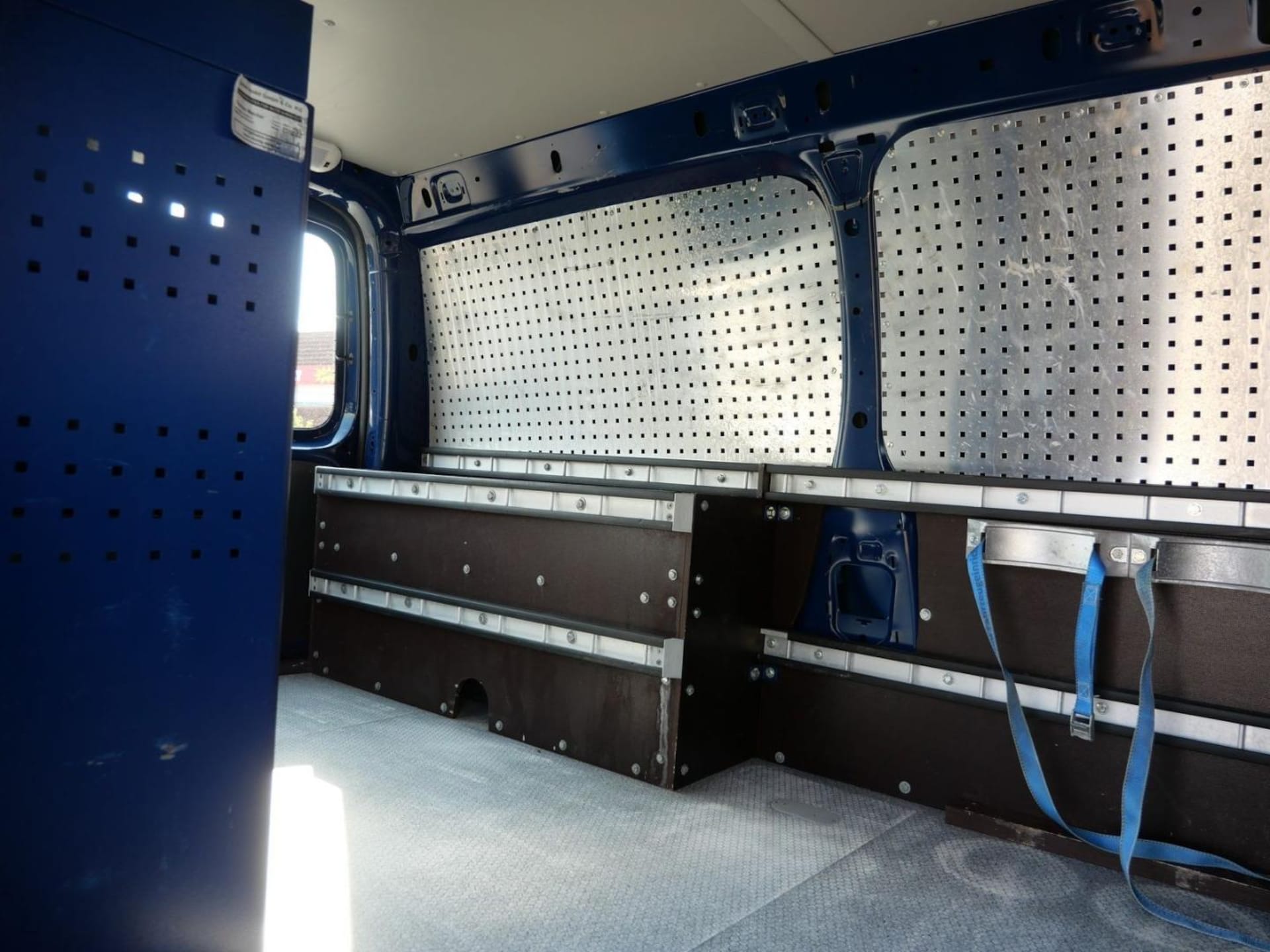 Volkswagen Caddy Maxi Kasten Basis-Modell
