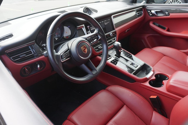 2023 Porsche Macan