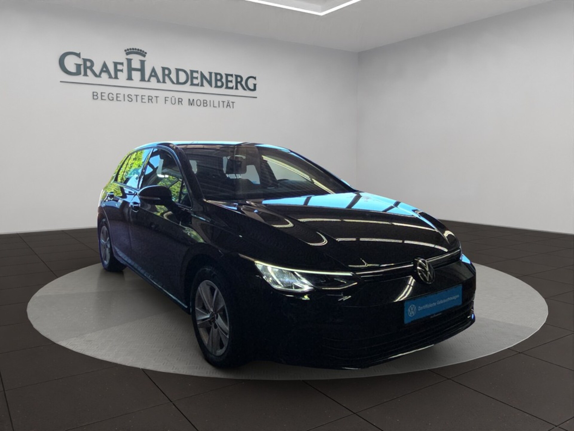Volkswagen Golf Life
