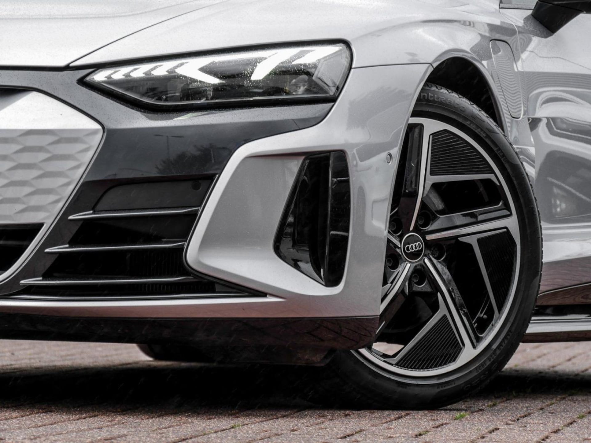 Audi e-tron GT quattro