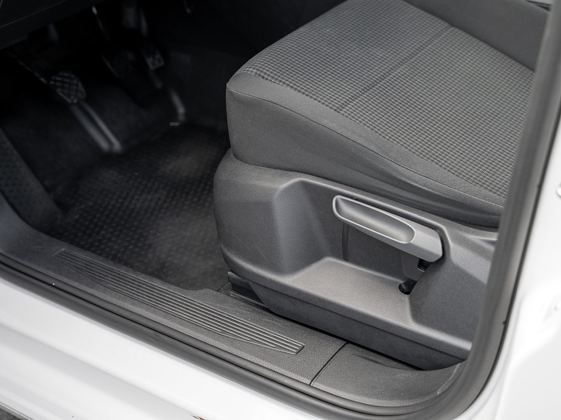 Volkswagen Caddy Basis-Modell