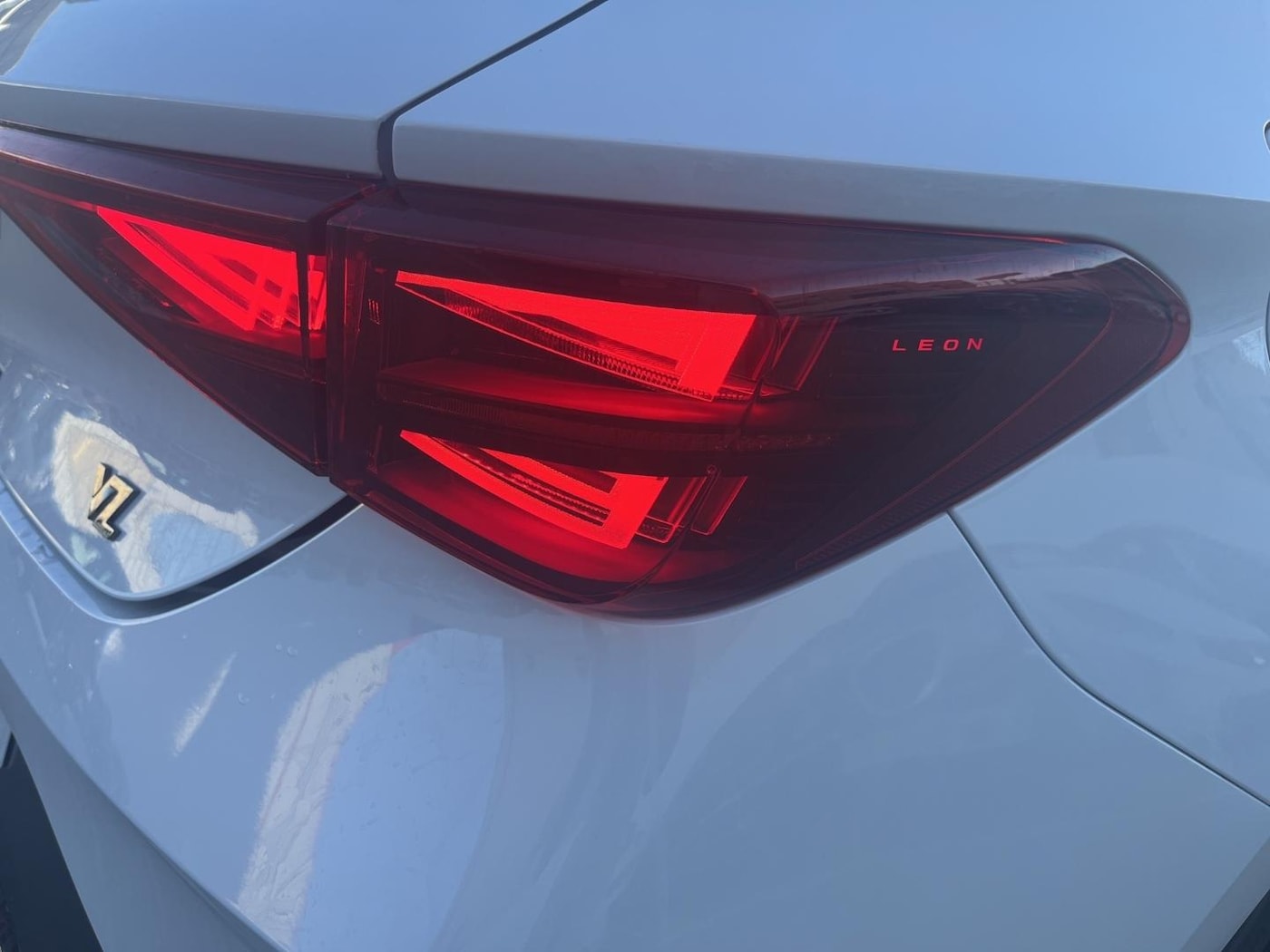 CUPRA Leon León 2.0 TSI VZ DSG 221 kW (300 CV) — photo 14