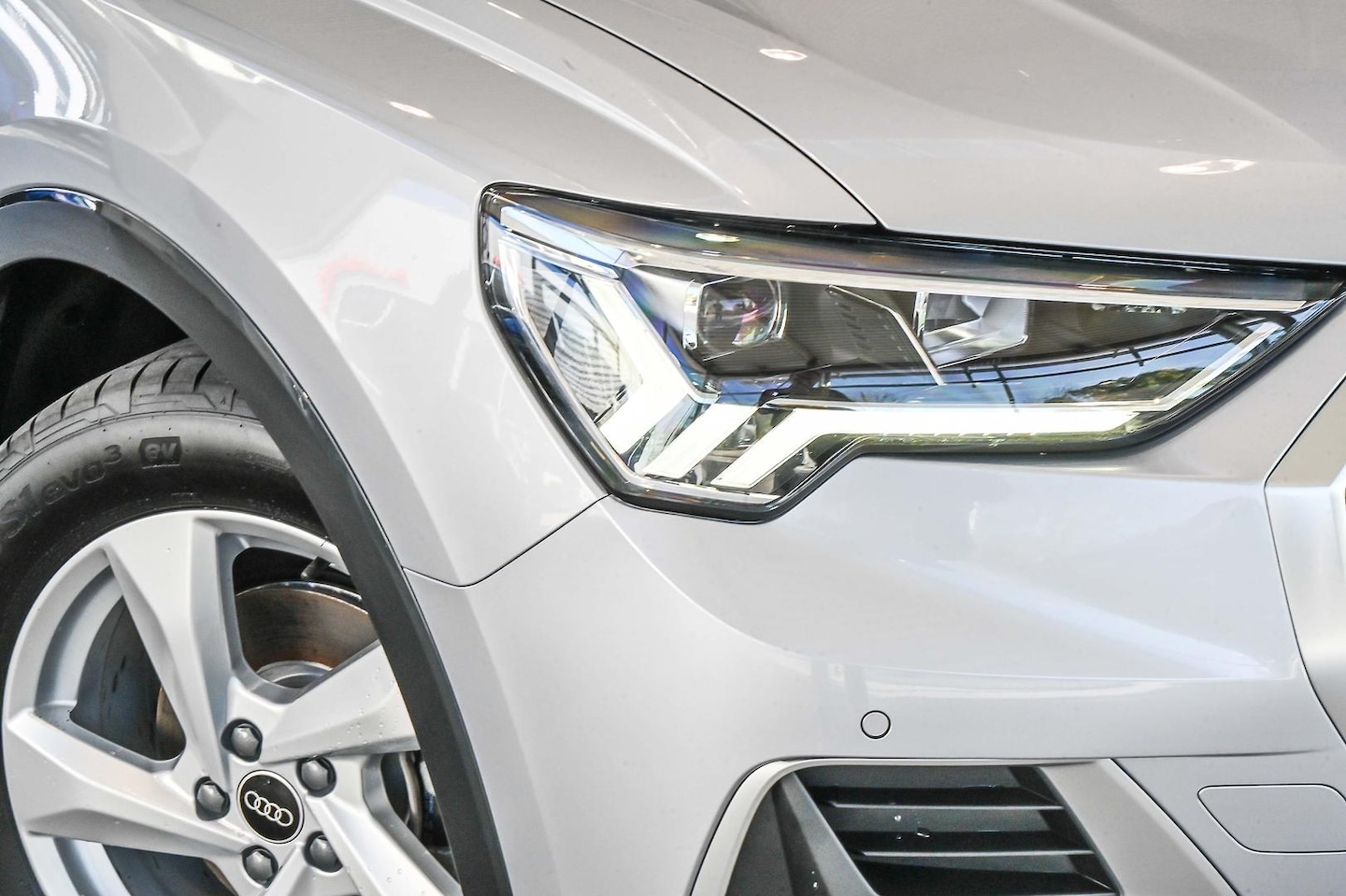 Image about Audi Q3 35 TFSI S tronic