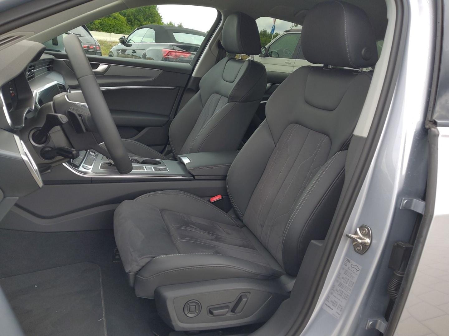 Bild über Audi A6 Limousine advanced 45 TFSI quattro S tronic - für weitere Informationen kontaktieren Sie den Audi Partner