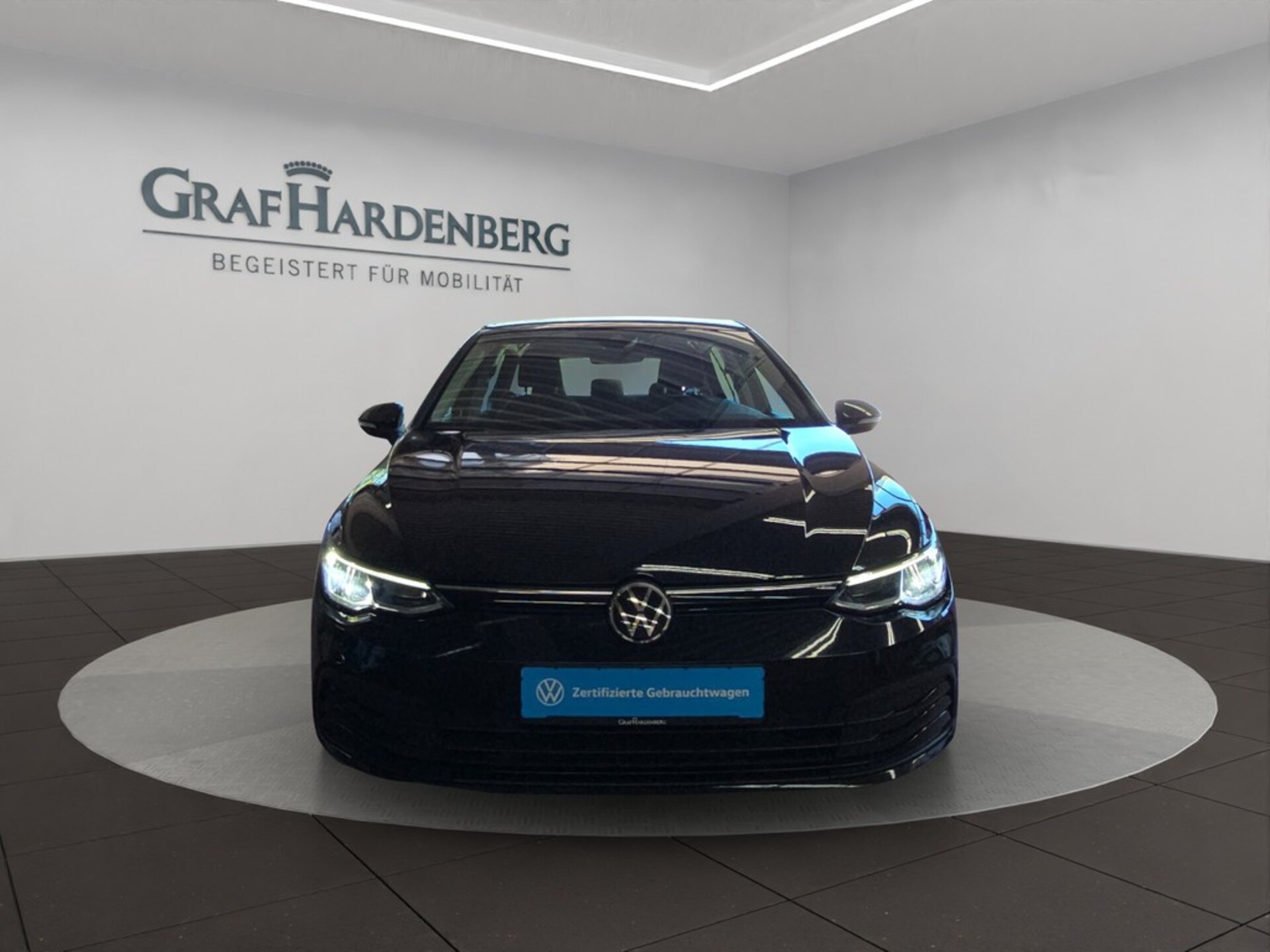 Volkswagen Golf Life