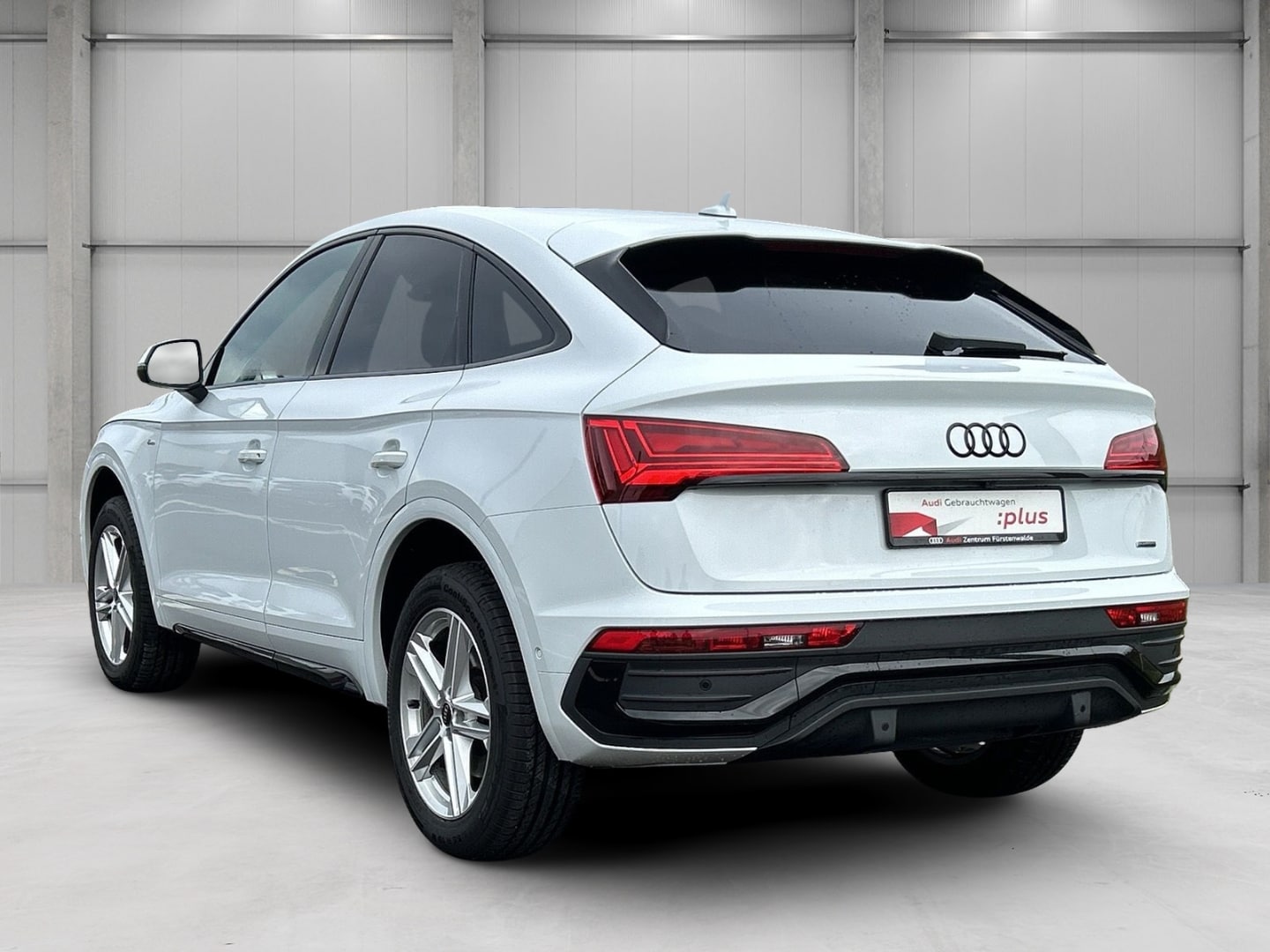 Bild über Audi Q5 Sportback 40 TFSI quattro S tronic - für weitere Informationen kontaktieren Sie den Audi Partner