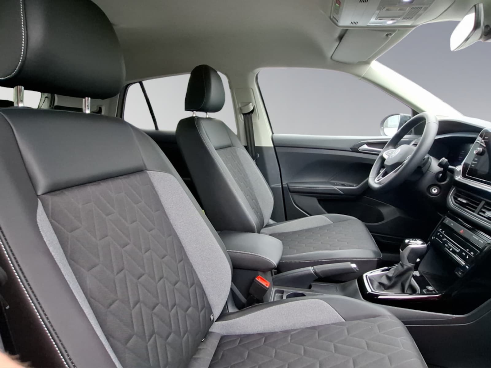 Volkswagen T-Cross – Bild 17