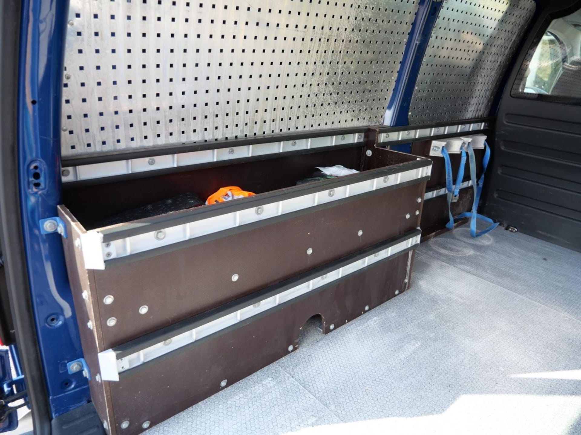 Volkswagen Caddy Maxi Kasten Basis-Modell