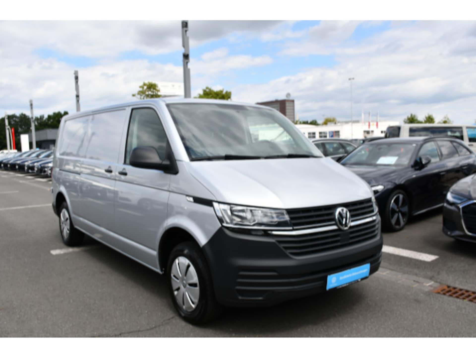 Volkswagen T6.1 Transporter Kasten langer Radstand