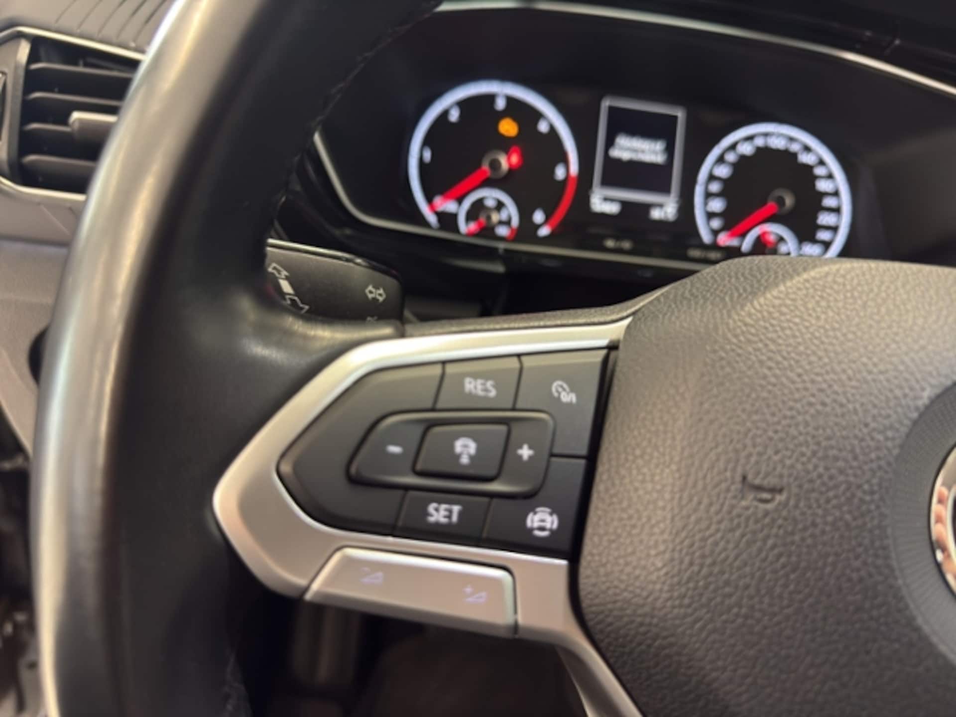 Volkswagen T-Cross Style