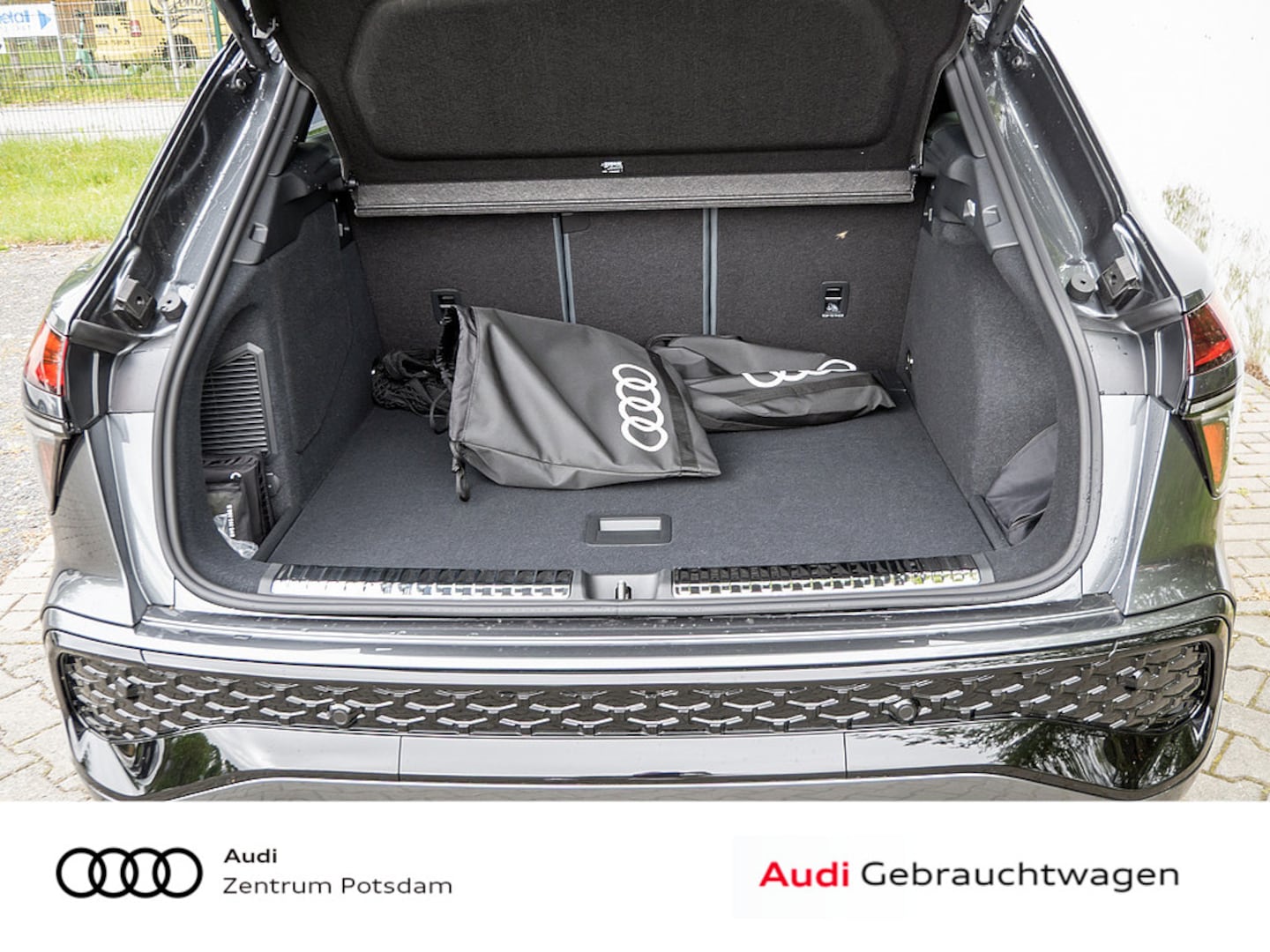 Bild über Audi Q3 SUV e-hybrid e-hybrid 200 kW S tronic - für weitere Informationen kontaktieren Sie den Audi Partner