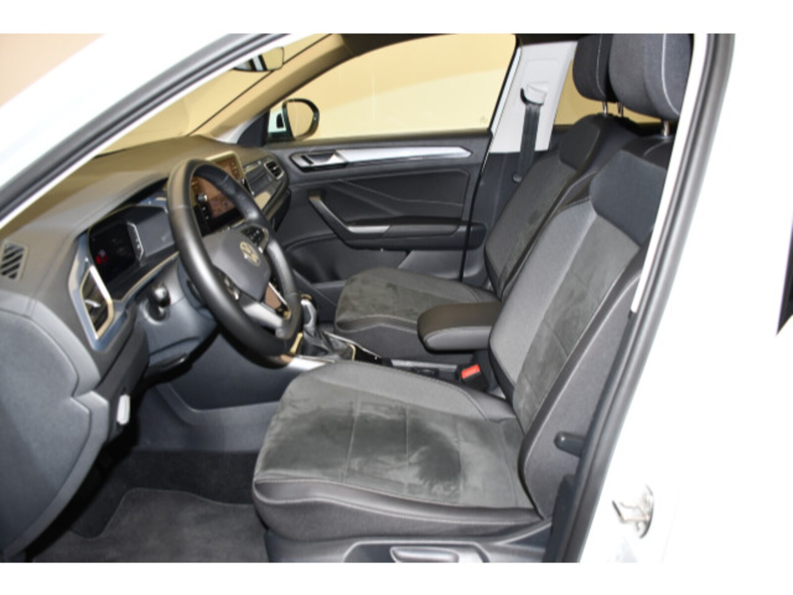 Volkswagen T-Roc – Bild 3