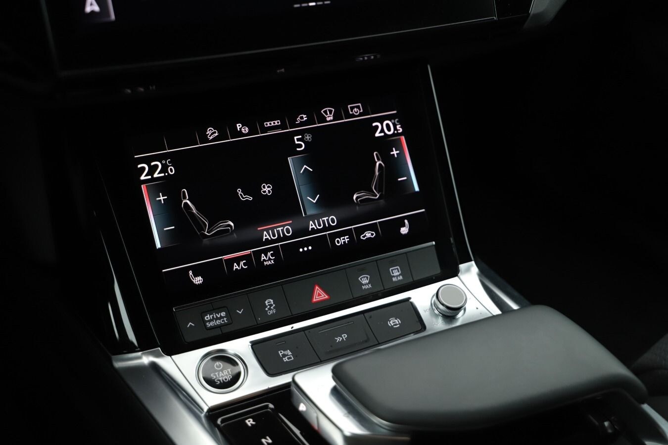 Image about Audi Q8 Sportback e-tron S line 55 e-tron quattro