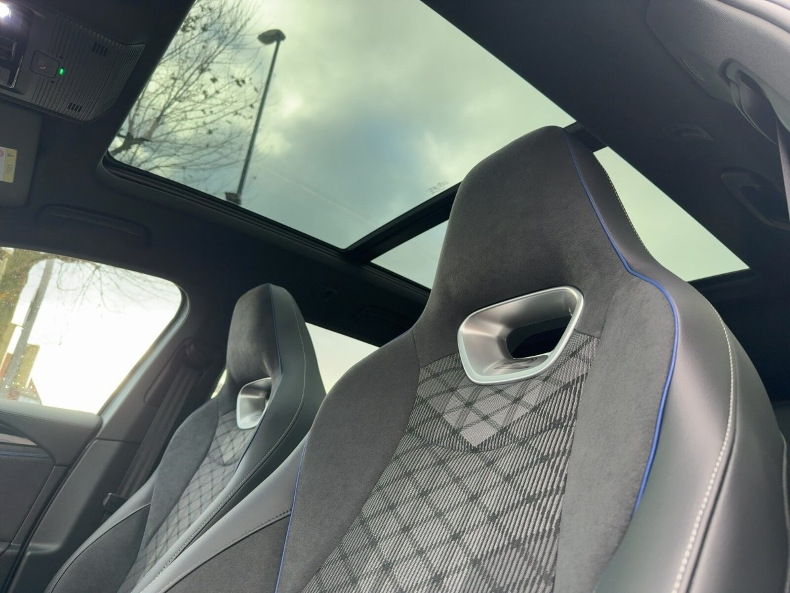 Volkswagen Passat – Bild 15