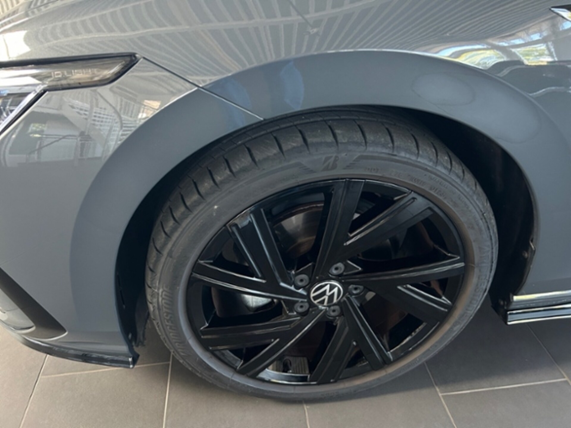 Volkswagen Golf R-Line