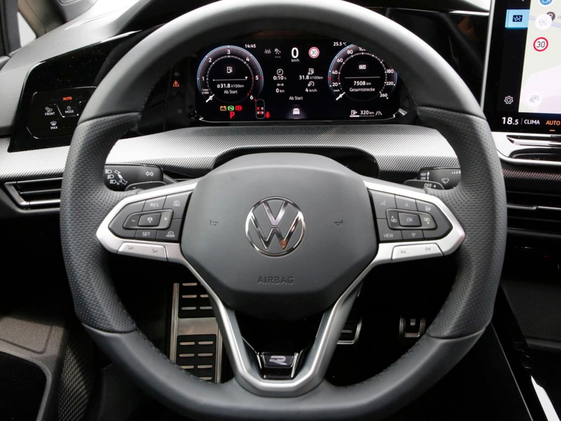 Volkswagen Golf R-Line