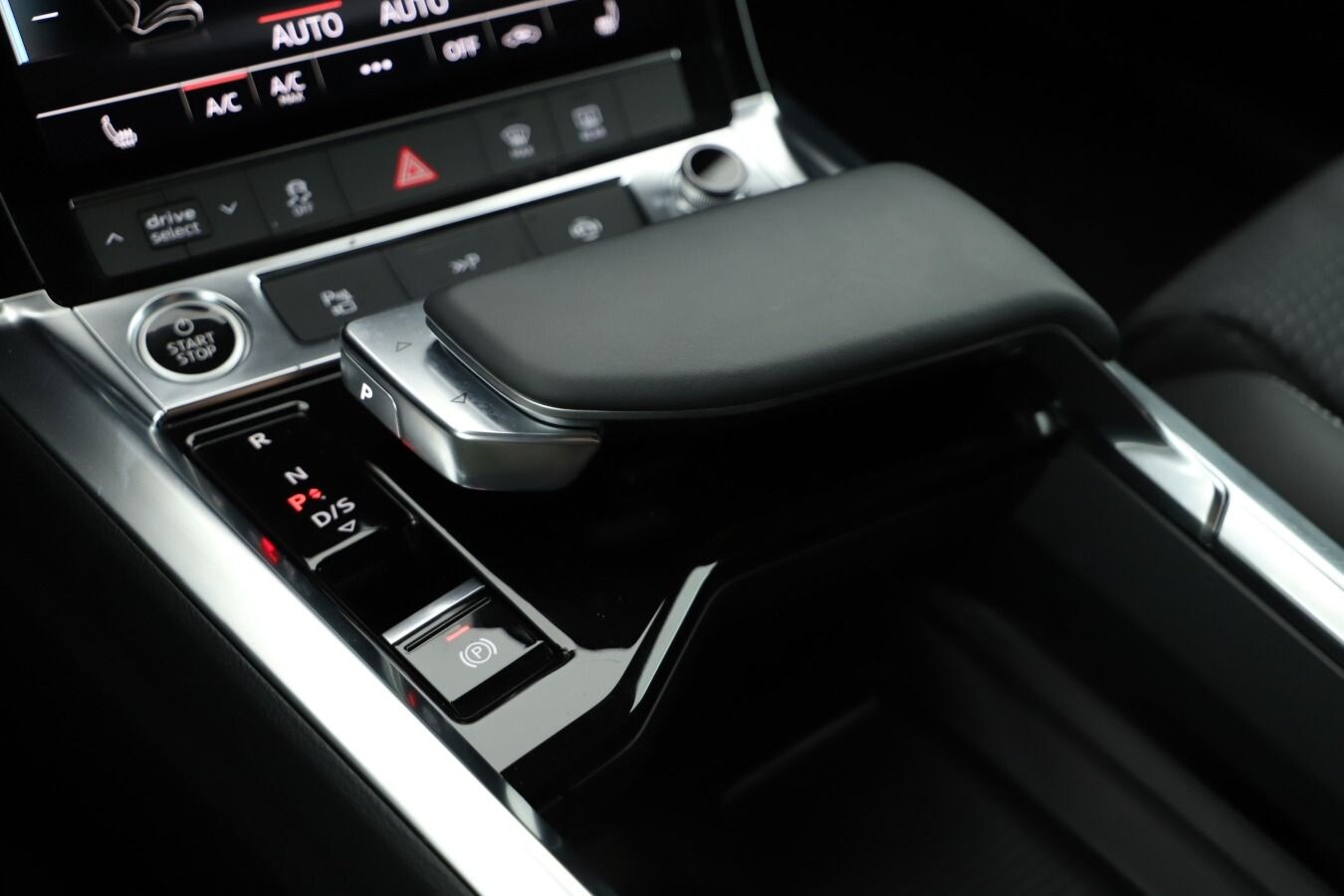Image about Audi Q8 Sportback e-tron S line 55 e-tron quattro