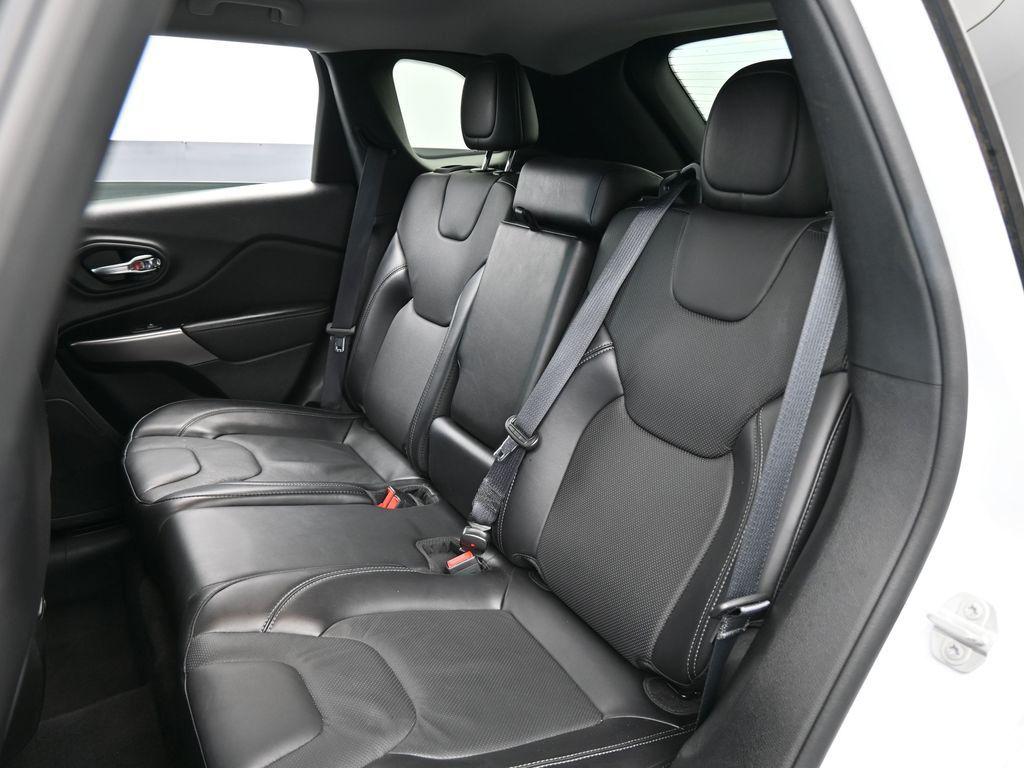 2021 Jeep Cherokee Latitude Lux - Photo 33