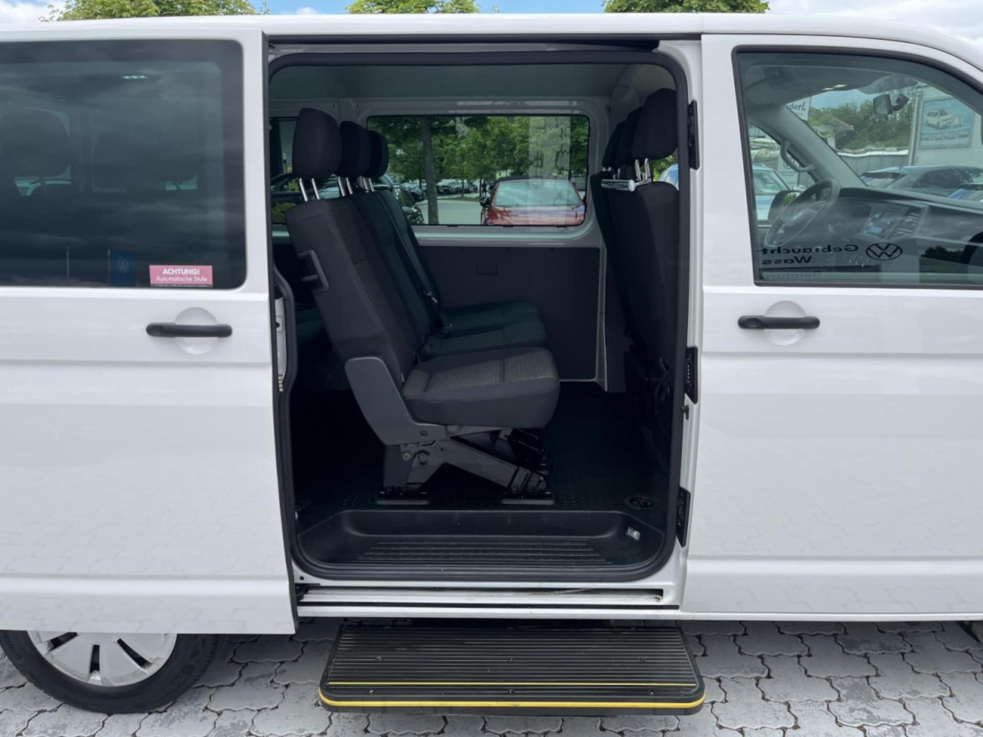 Volkswagen T6.1 Transporter Kombi kurzer Radstand