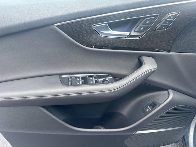 2025 Audi Q8 Premium Plus - Photo 8