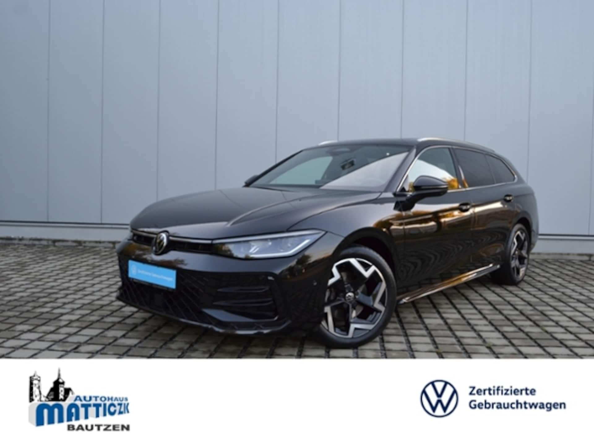 Volkswagen Passat — Volkswagen Passat Variant 2.0 TDI DSG IQ.DRIVE/PANORAMA/AHK/18-ZOLL+DCC/MATRIX/NAVI-PRO/HEAD-UP/H-K/AREA-VIEW/