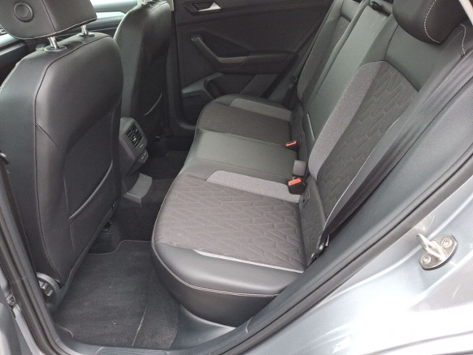 Volkswagen T-Roc – Bild 12