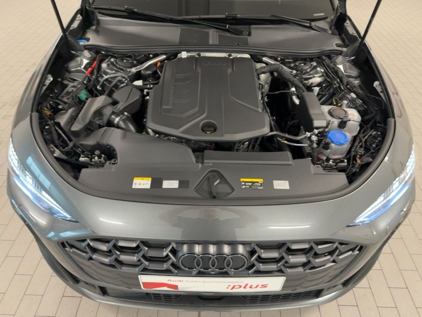 Bild über Audi A5 Avant e-hybrid e-hybrid quattro 270 kW S tronic - für weitere Informationen kontaktieren Sie den Audi Partner
