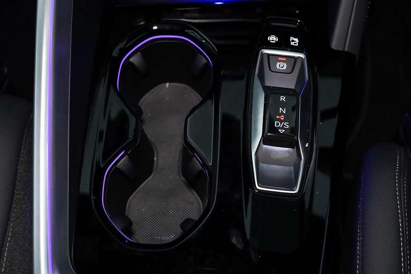 Image about Audi Q5 SUV TDI quattro 150 kW sport