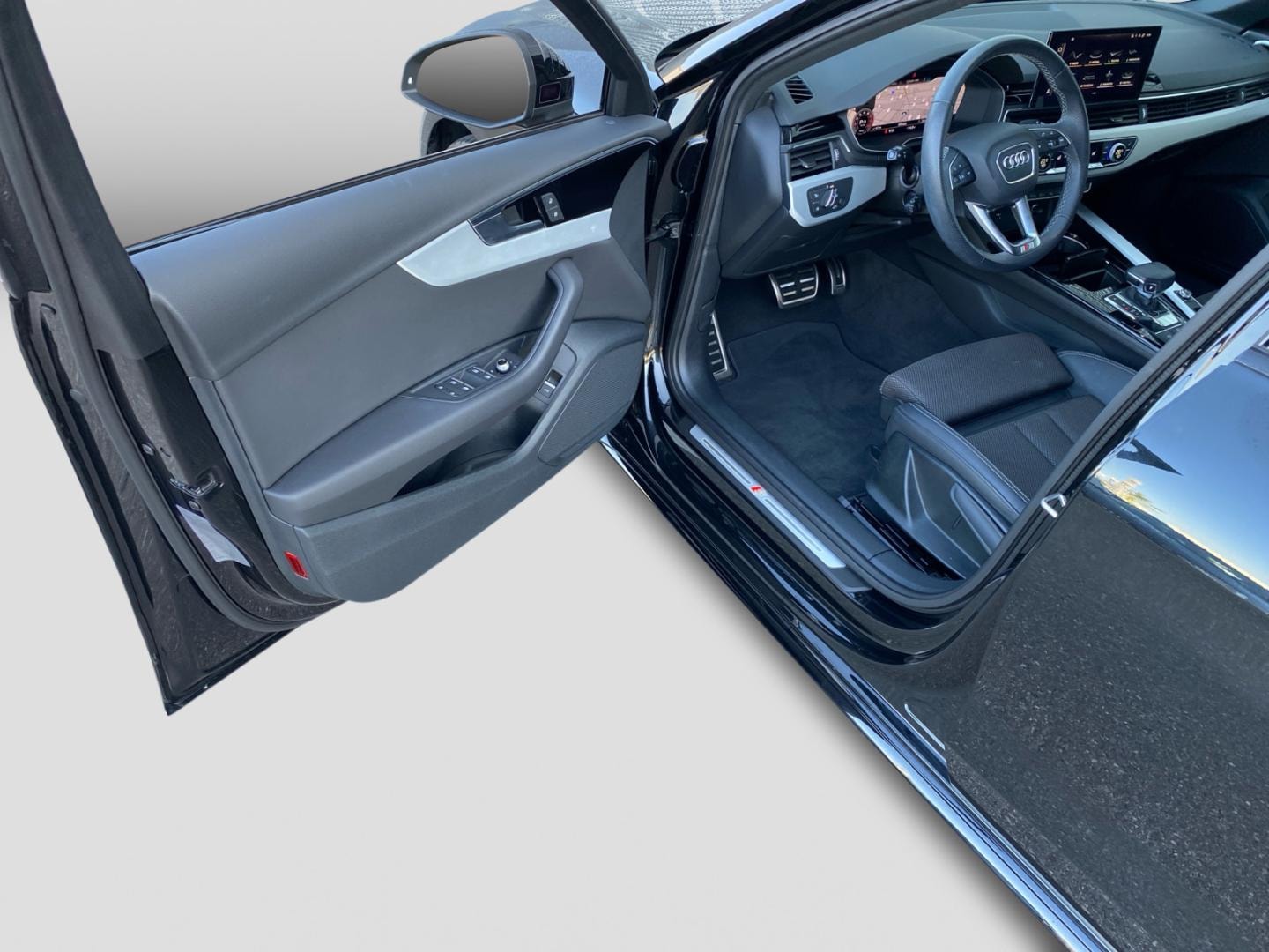 Bild über Audi A4 Avant S line 40 TFSI S tronic - für weitere Informationen kontaktieren Sie den Audi Partner