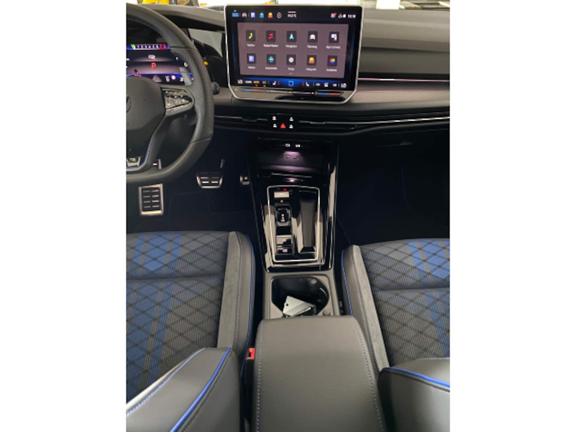 Volkswagen Golf Variant R