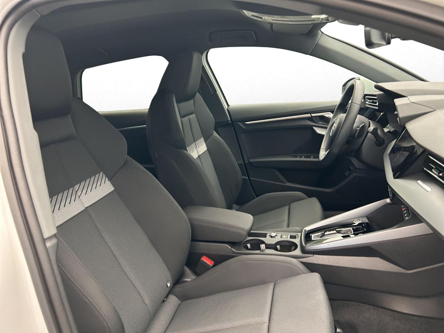 Bild über Audi A3 Sportback TDI S tronic - für weitere Informationen kontaktieren Sie den Audi Partner