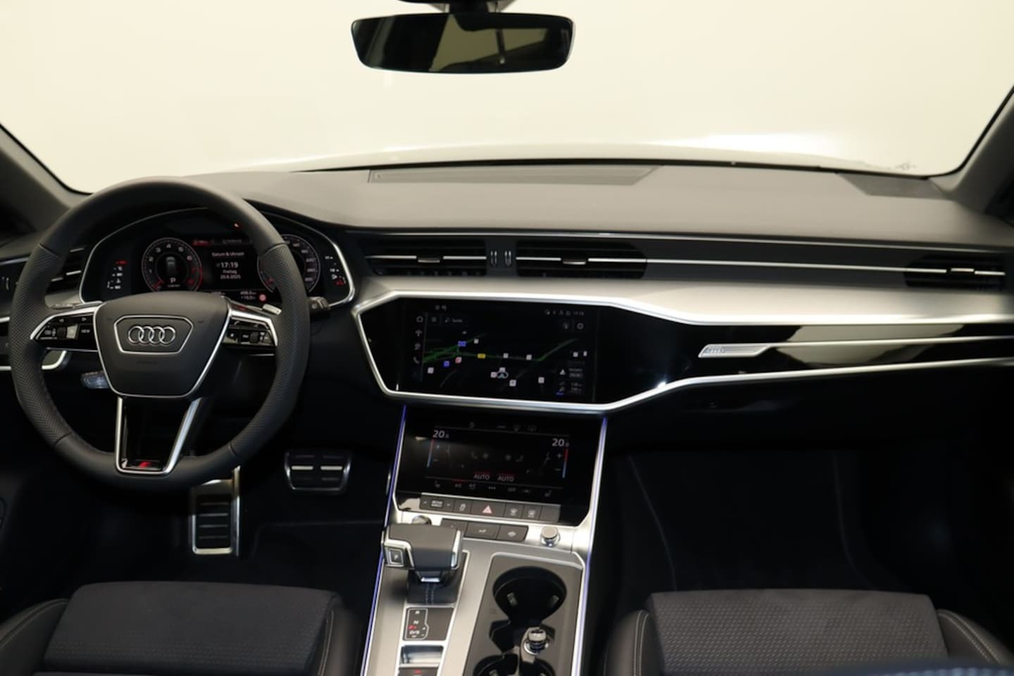 Bild über Audi A6 Avant S line 45 TFSI S tronic - für weitere Informationen kontaktieren Sie den Audi Partner