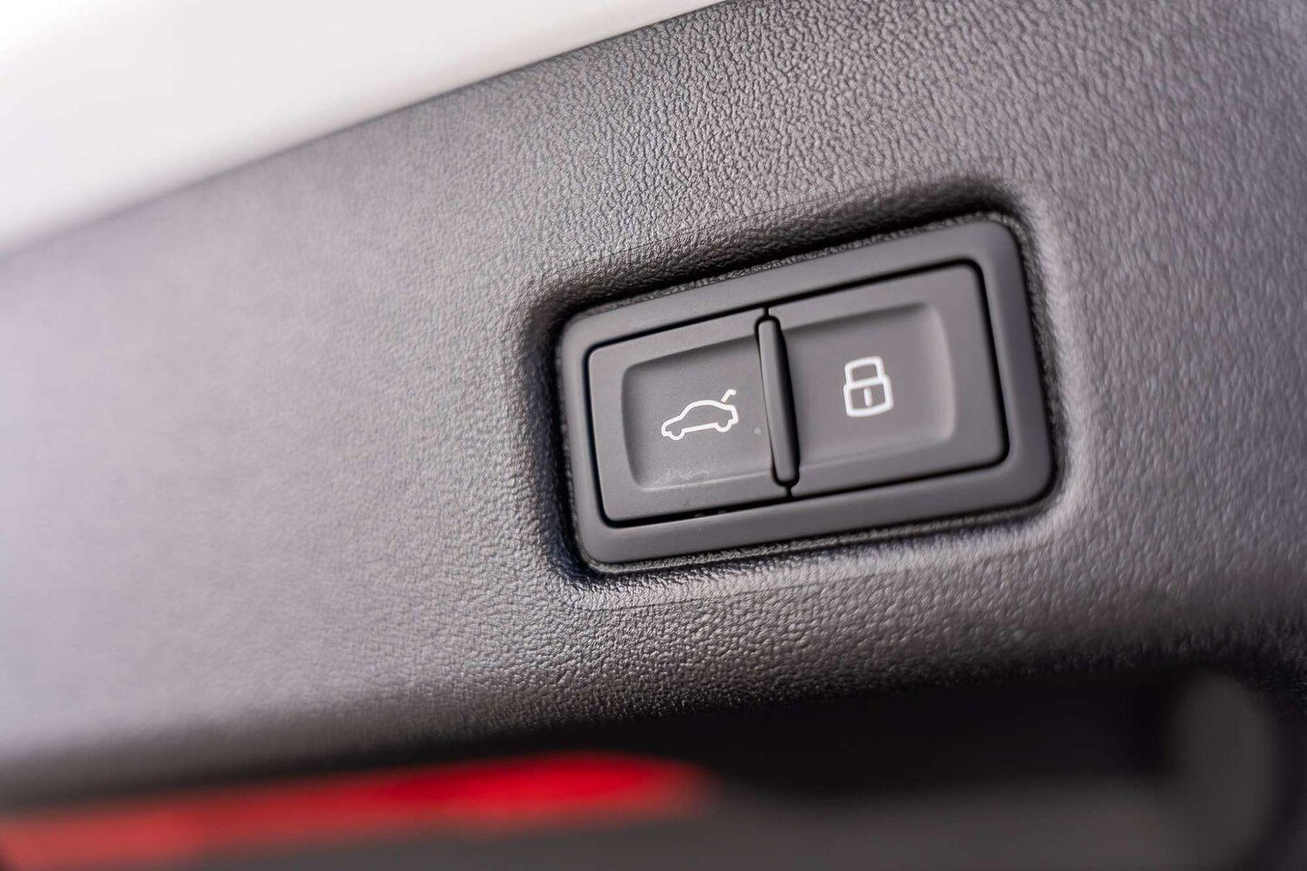Image about Audi Q5 SUV e-hybrid quattro S tronic