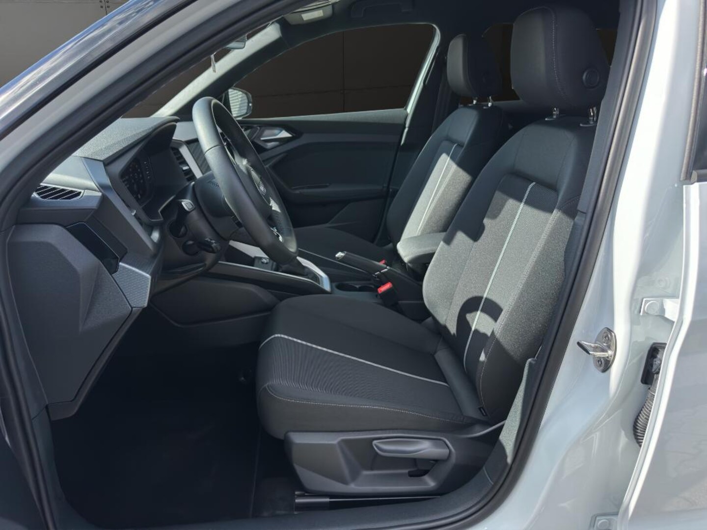 Bild über Audi A1 Sportback advanced 25 TFSI S tronic - für weitere Informationen kontaktieren Sie den Audi Partner