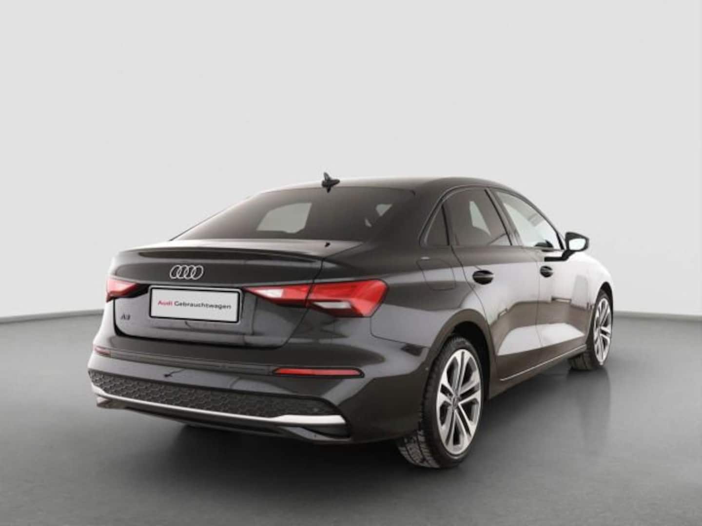 Bild über Audi A3 Limousine TDI S tronic - für weitere Informationen kontaktieren Sie den Audi Partner