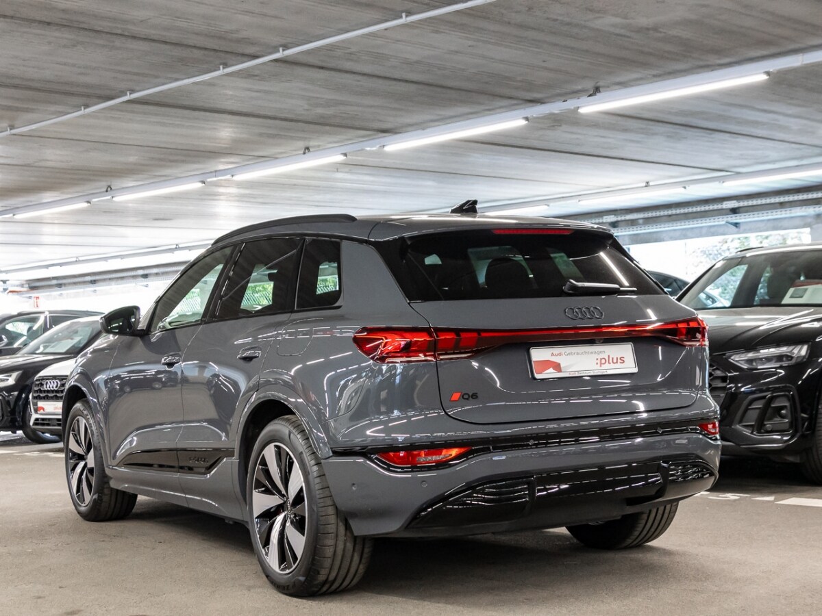 Image about Audi Q6 SUV e-tron e-tron quattro