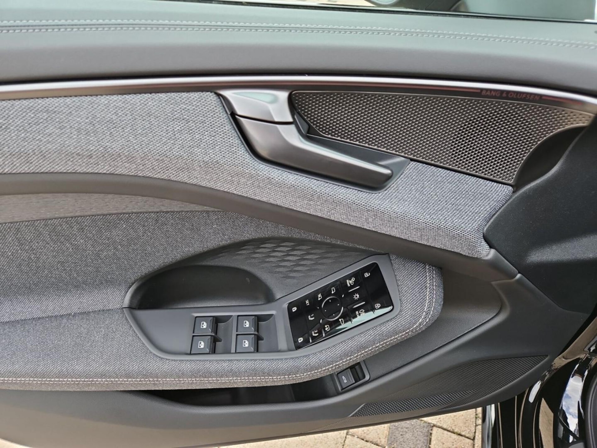 Audi A6 Limousine e-hybrid edition one